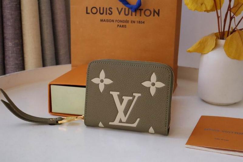 LV Wallets 370